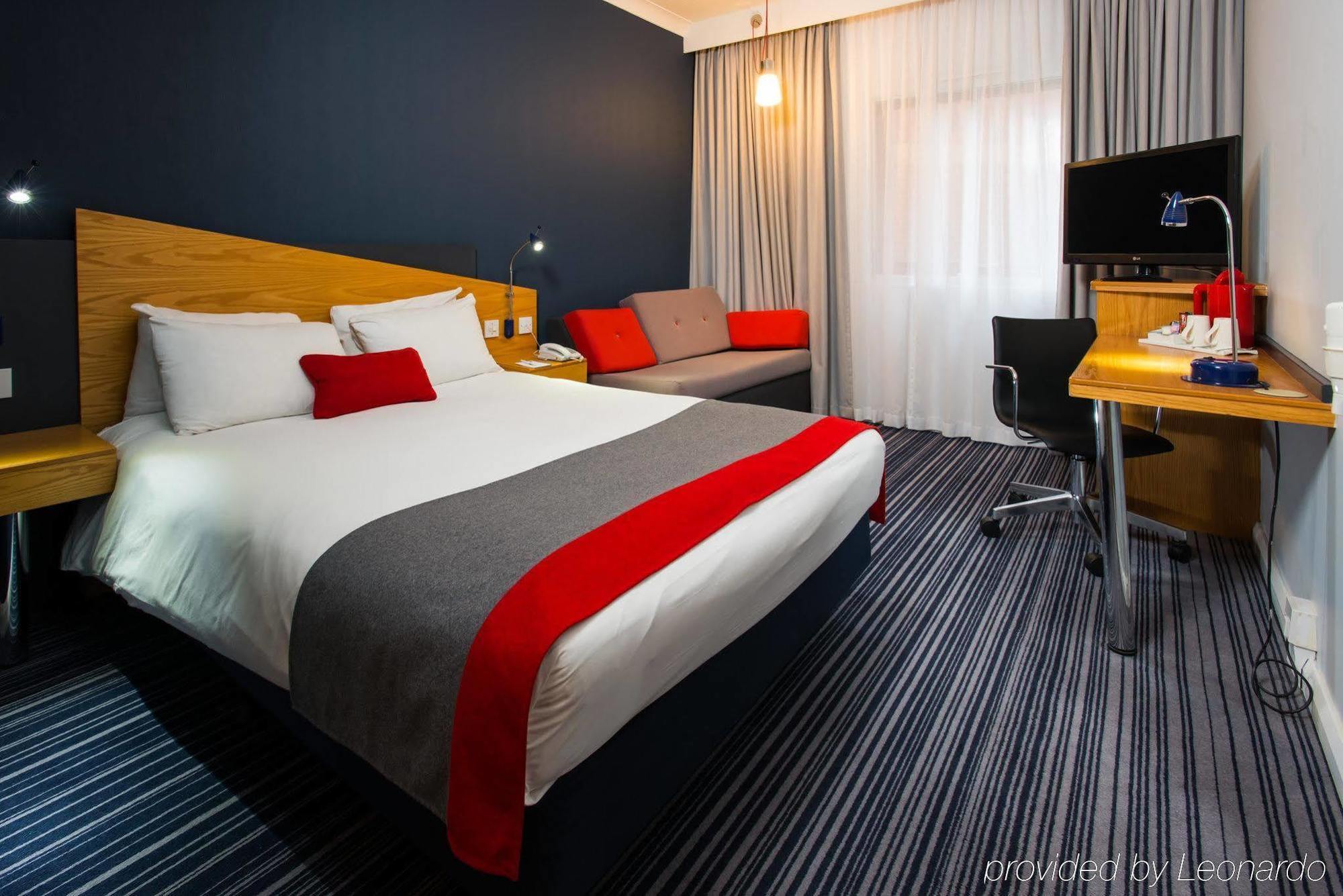 Holiday Inn Express Stirling, An Ihg Hotel מראה חיצוני תמונה